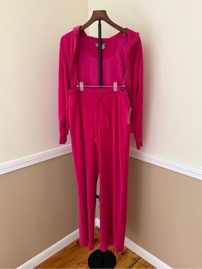 Women’s Hot Pink Velour Jogger Set - i.e. relaxed